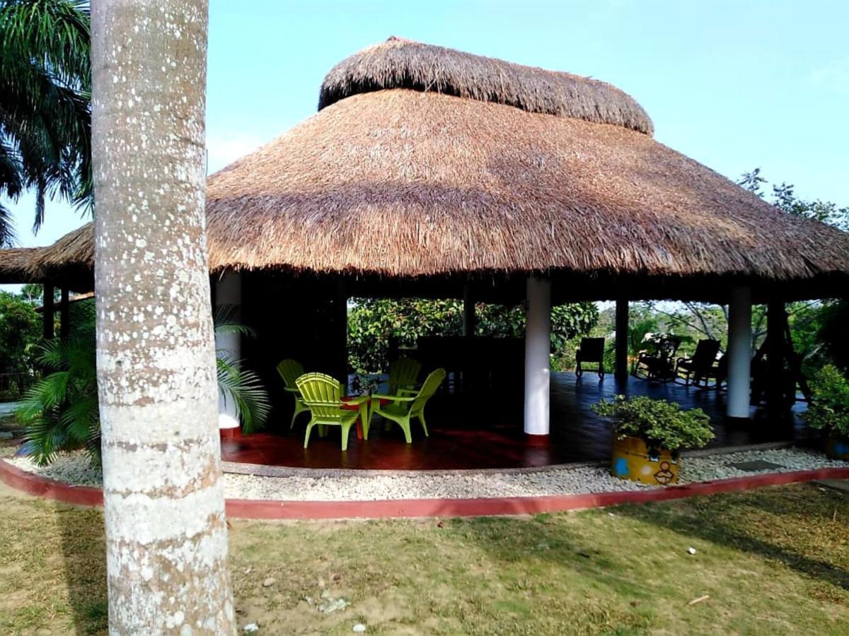 Casa Campo Emaus Caucasia Bagian luar foto