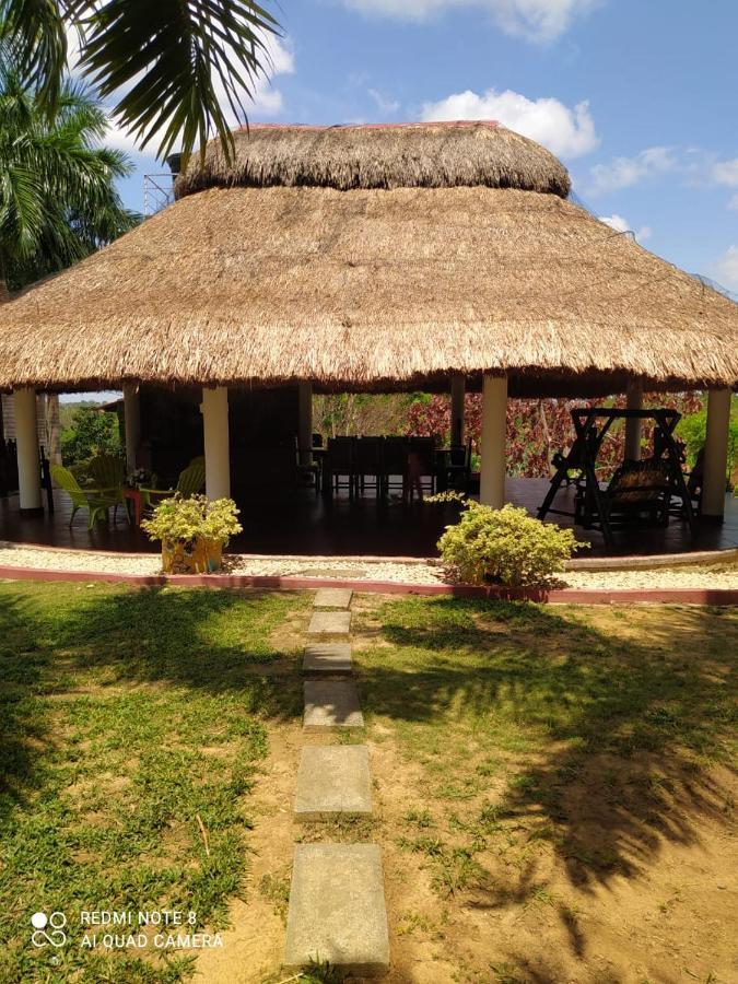 Casa Campo Emaus Caucasia Bagian luar foto