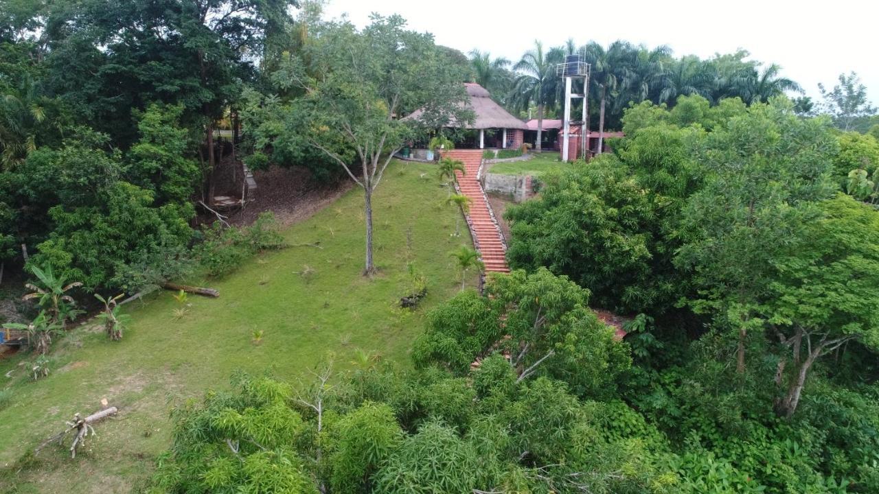 Casa Campo Emaus Caucasia Bagian luar foto