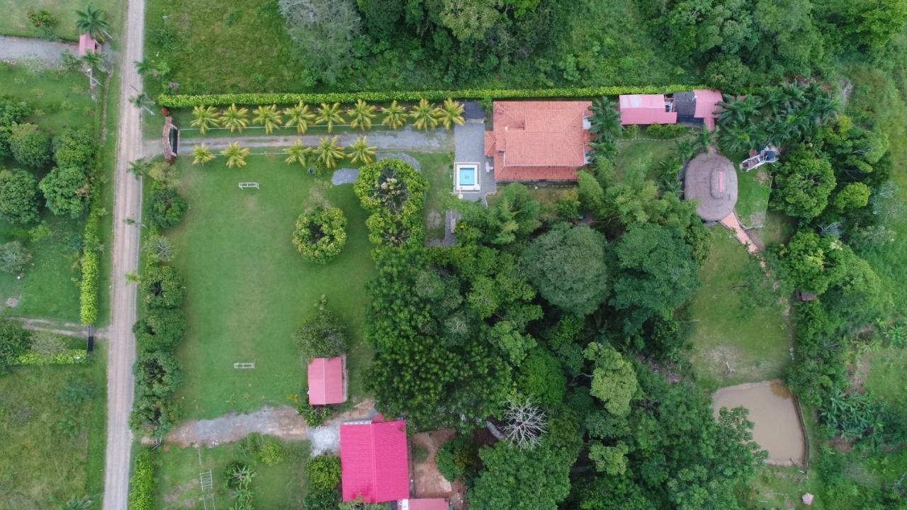 Casa Campo Emaus Caucasia Bagian luar foto